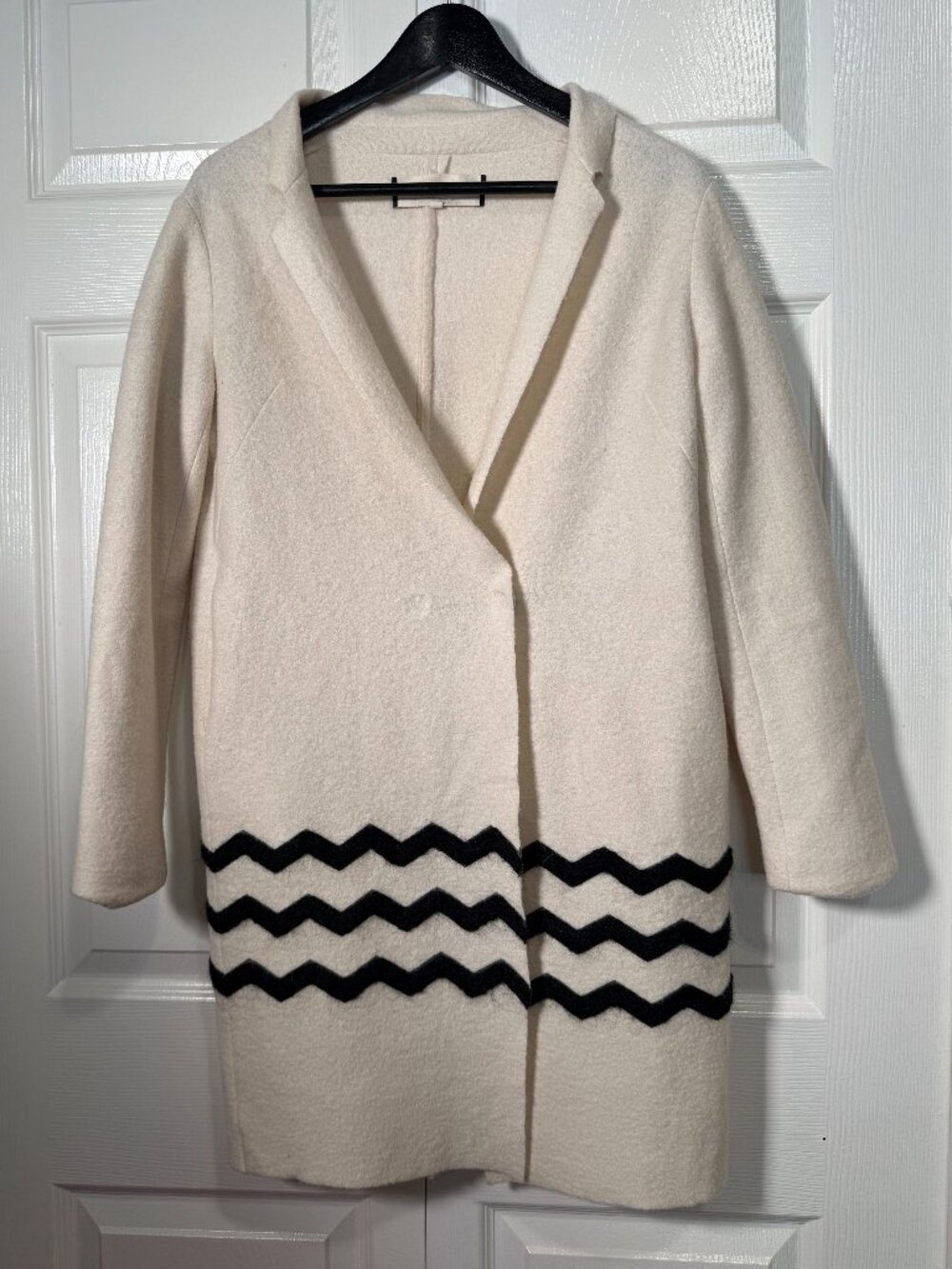 IIIVIVINIKO Cream Wool Textured Coat Black Wave ZigZag Rickrack Trim Medium M